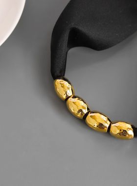 TS家Echo系列金色锤纹腈纶丝带项链设计时尚高级感多戴法礼服项链