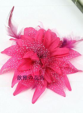 六一儿童节舞蹈表演出红色羽毛