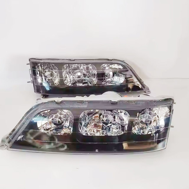 22-271-B black background headlight mark