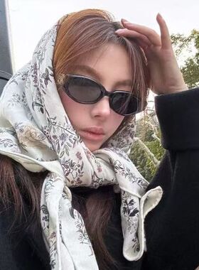 新款2025猫眼女高级感jennie金属拍照旅游镂空腿kunst ins墨镜女