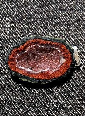 天然晶洞原石吊坠女款银镶嵌挂坠