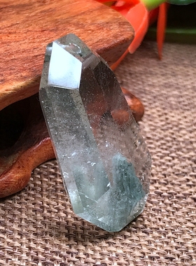 天然绿幽灵吊坠切割打磨晶石挂坠