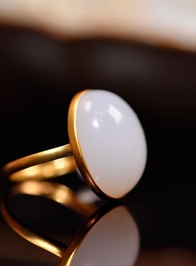 新品新疆和田白玉椭圆形蛋面素戒指18k金镶嵌女款时尚简约