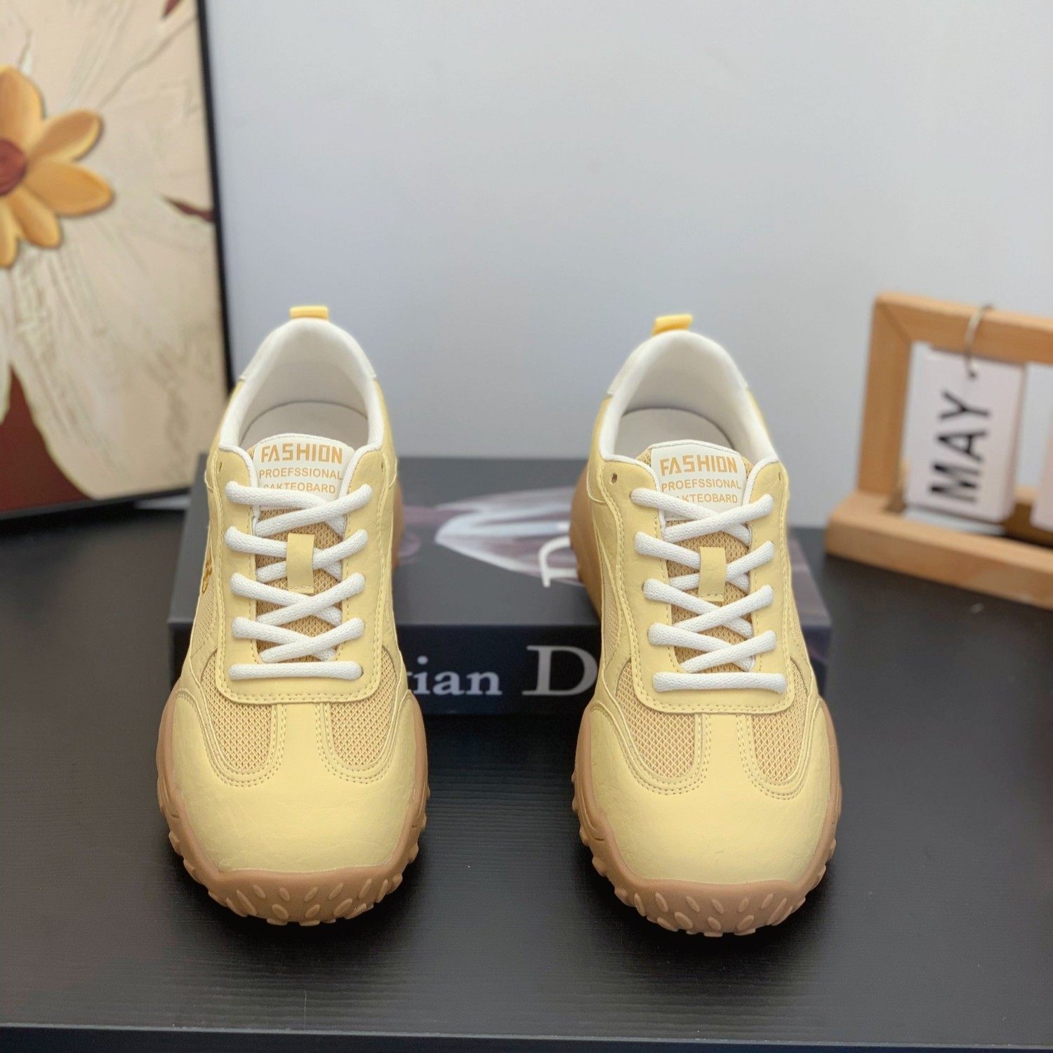 真皮时尚炸街休闲鞋女2026春季新款阿甘鞋百搭平底显脚小运动跑鞋,淘宝优惠券,粉丝福利购,淘宝优惠卷