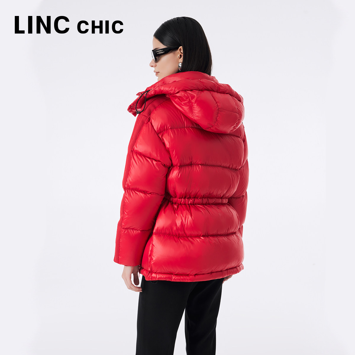 LINCCHIC金羽杰短款羽绒服女款冬季新款超轻亮彩面包服羽绒服2325
