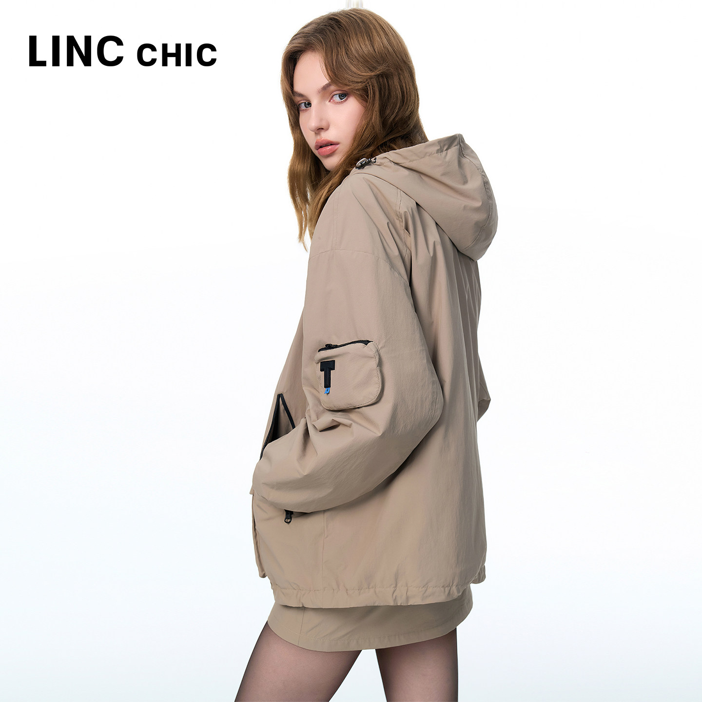 LINC金羽杰2025年秋季新款轻薄羽绒服无性别几何绗线羽绒服女2032