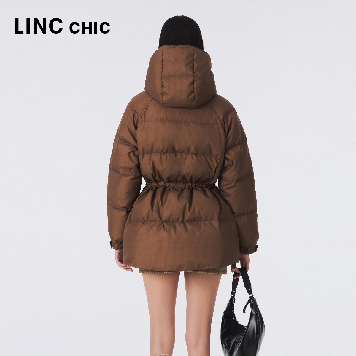 LINC金羽杰可露丽穿搭短款羽绒服