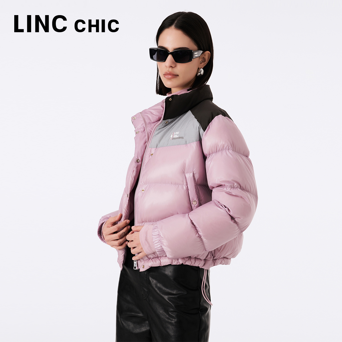 LINC金羽杰短款轻薄羽绒服女2023新款炫彩酷感超轻外套Y23801061