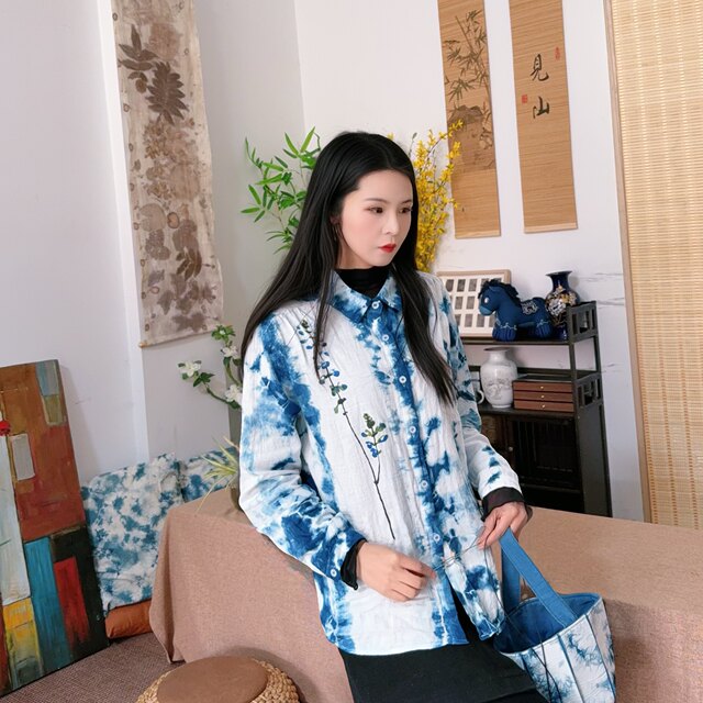 Yiche tie-dyed handmade-dyeed plant-dyeed intangible cultural heritage blue-yeded spring shirt women's long-sleeved slim loose cotton top cardigan top