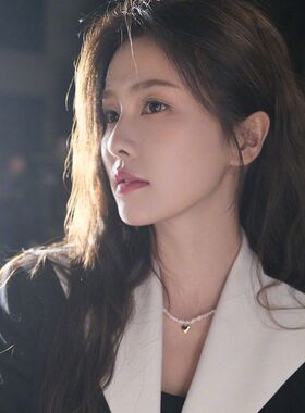 以爱为营白鹿郑书意同款小爱心珍珠项链女轻奢高级感小米珠锁骨链