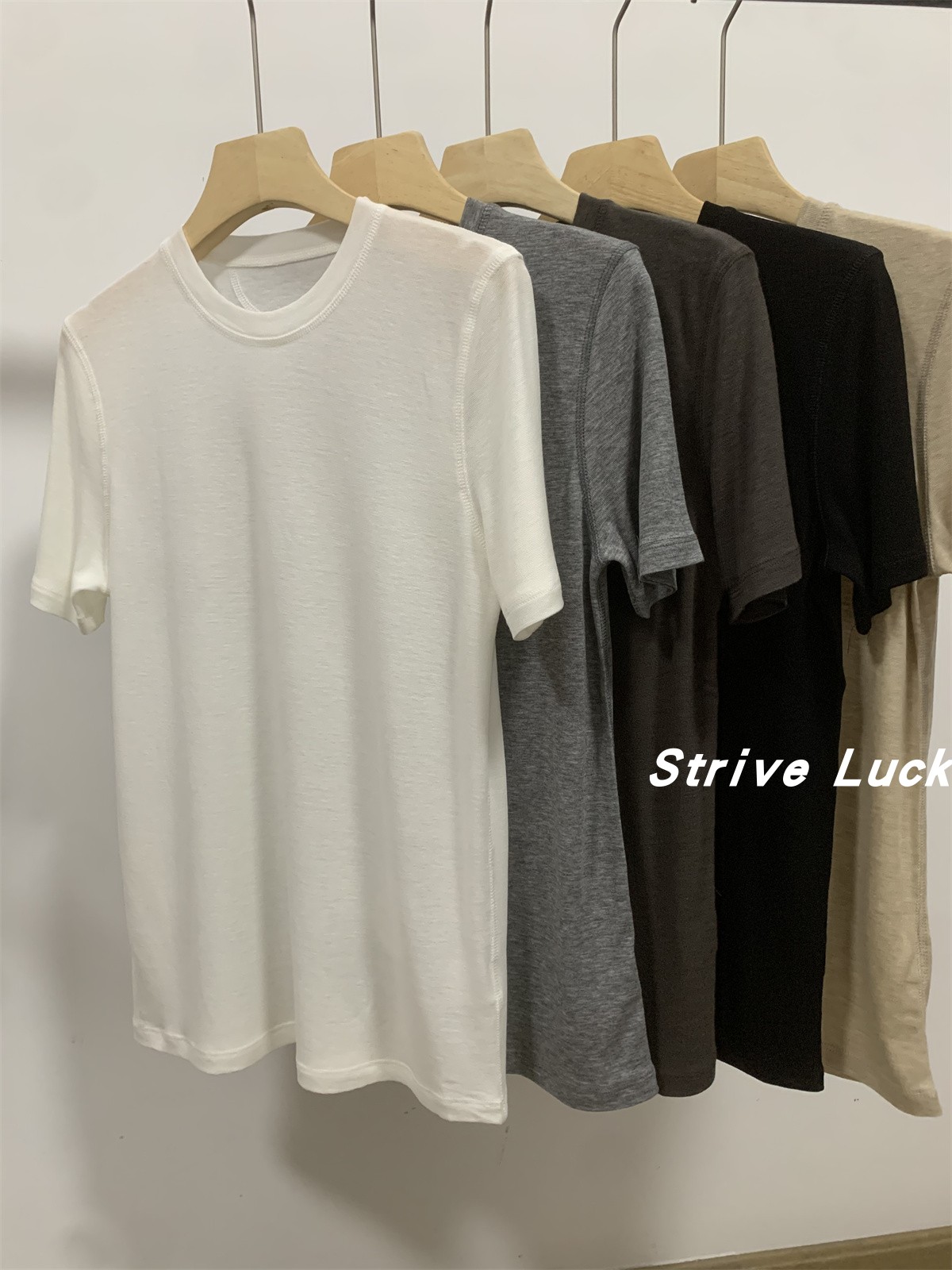 Strive Luck 上身chao舒服哦 柔软面料羊毛天丝薄款夏季T恤上衣女 - 图2