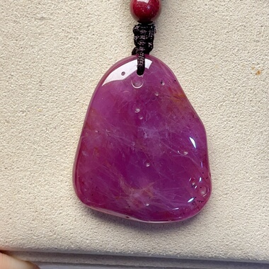 天然红宝石随形吊坠晶体通透颜色漂亮尺寸32.9*27.5*5.6mm64.58ct