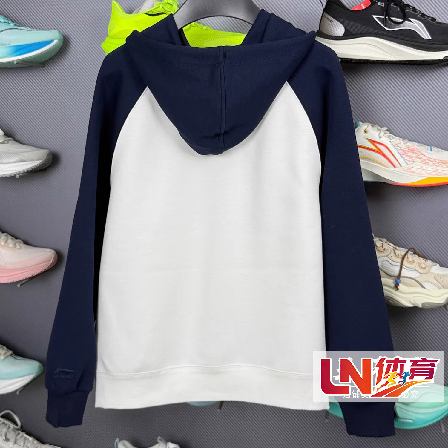 李宁卫衣 2026春季新品女子时尚百搭潮流宽松套头连帽卫衣AWDW158,淘宝优惠券,粉丝福利购,淘宝优惠卷