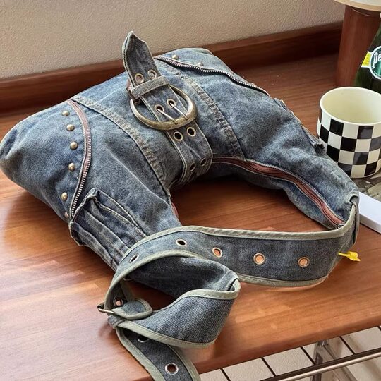 American retro hottie rivet student denim bag