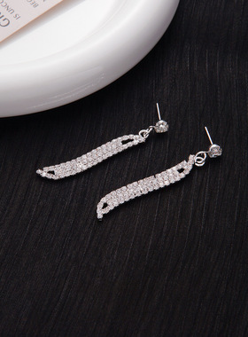 韩式精美简约高档新娘项链配饰品耳环套装女轻奢小众设计感锁骨链