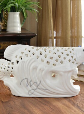 欧式客厅家居陶瓷金龙鱼摆件