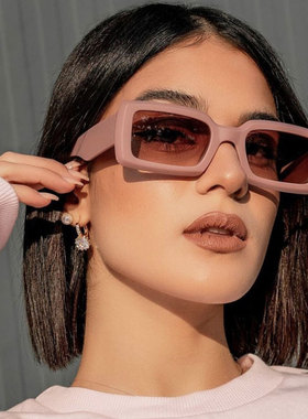 韩版长方形牛油果绿框墨镜时尚