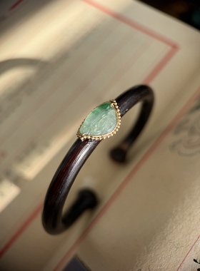 鸡血藤手镯镶嵌A货冰种飘绿小佛公