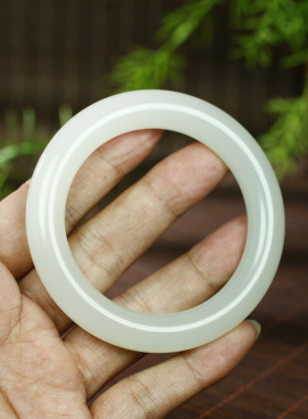 古晨新疆和田玉白玉手镯