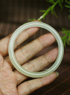 古晨和田玉冰晴水细圆条手镯