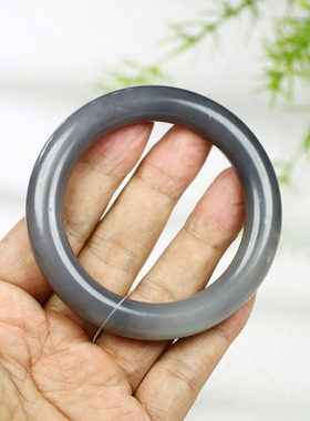 古晨和田玉烟紫圆条手镯