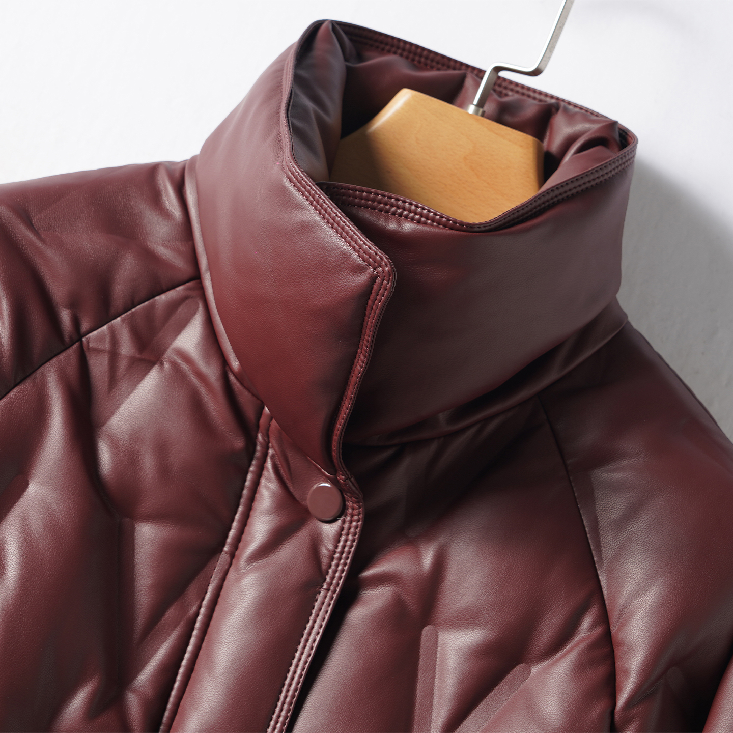 海宁真皮羽绒服女士中长款红色气质90白鸭绒皮外套冬新款绵羊皮衣 - 图0