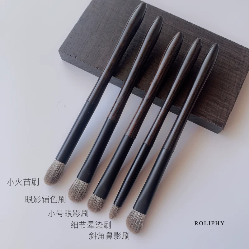 Soft makeup primer, brush, light luxury style, 8 pieces, full set