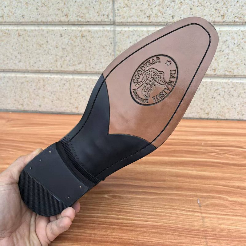 英伦皮靴子男头层牛皮搭扣秋冬时尚百搭切尔西靴中帮皮鞋真皮尖头,淘宝优惠券,粉丝福利购,淘宝优惠卷