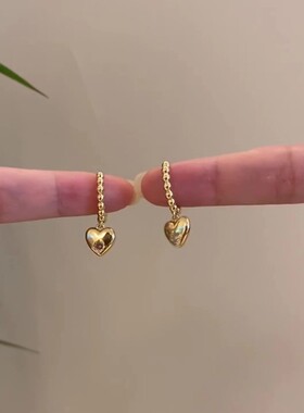 精致小巧金色爱心耳扣