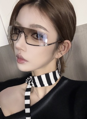 复古水银色下半框Y2K亚裔辣妹风墨镜女方圆脸显瘦高级感太阳眼镜