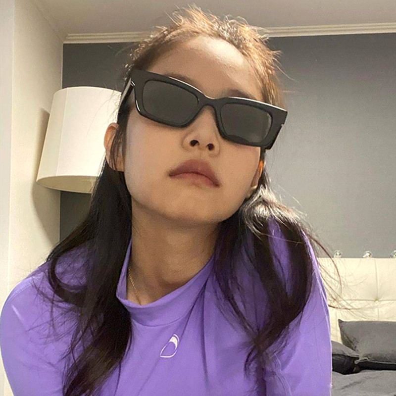 2023新款Jennie网红同款偏光墨镜链条女大脸显瘦太阳眼镜欧美小框