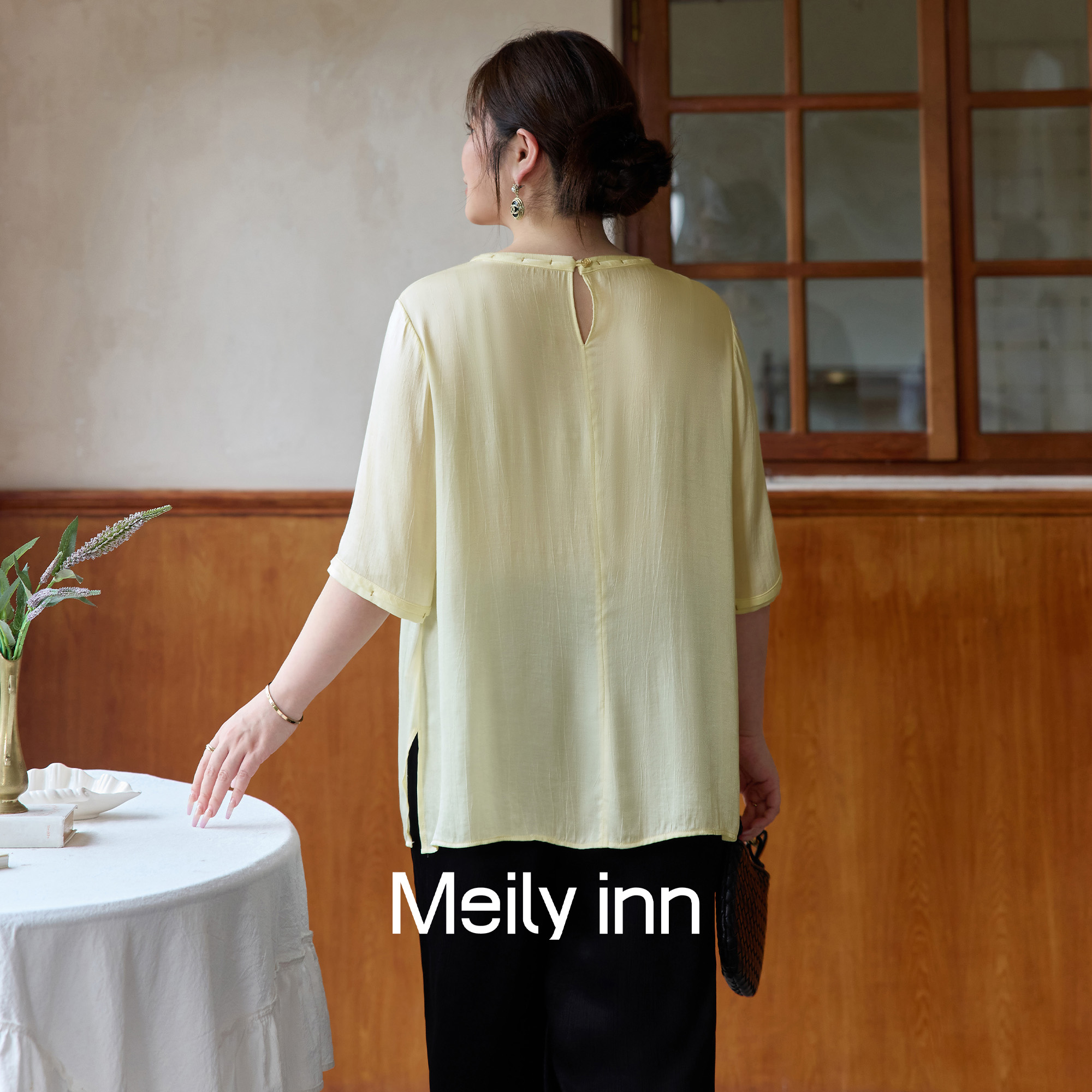 美丽客栈大码女装2025秋新款胖mm宽松开叉中长款上衣正肩圆领T恤 - 图0