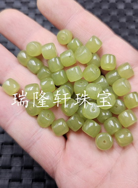 橄榄绿老型珠玉石散珠