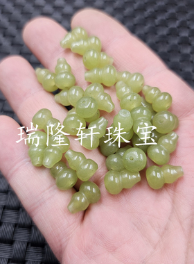 黄绿色石英岩玉通孔葫芦玉石散珠