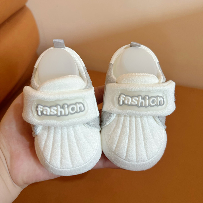 婴儿鞋春秋新款男女宝宝鞋0-1岁0-6-12不掉跟软底休闲防滑学步鞋9