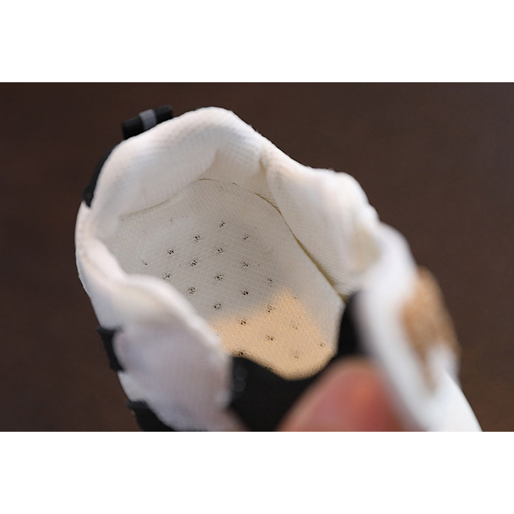 婴儿鞋春秋新款男女宝0-1岁透气防滑鞋不掉跟软底休闲防滑学步鞋6