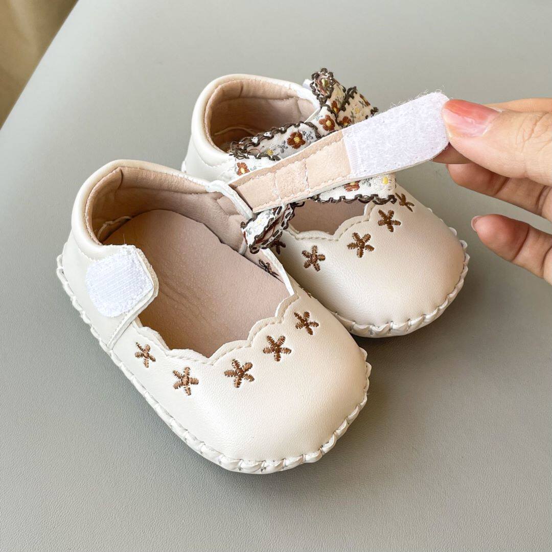 春秋季婴儿鞋男女宝宝0-1岁小皮鞋不掉跟软底公主鞋学步鞋6-12月9