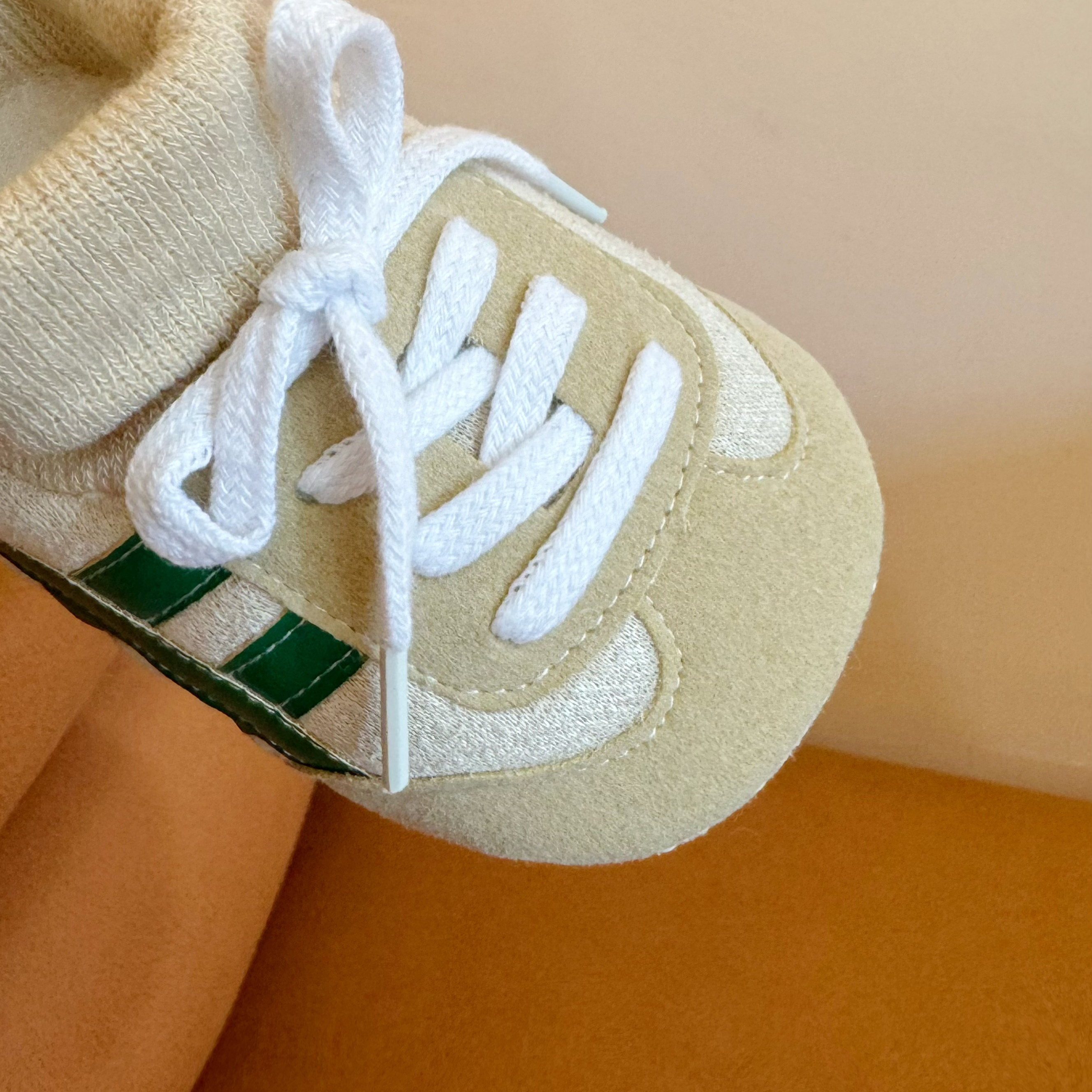 春秋新款婴儿鞋男女宝宝0-1岁鞋袜一体不掉跟软底休闲防滑学步鞋6