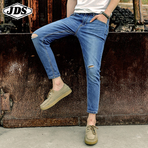 男士破洞九分牛仔裤