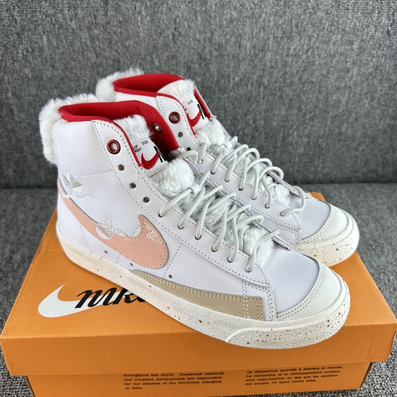 Nike耐克高帮女鞋BLAZER MID 77 JUMBO大勾开拓者板鞋CZ1055-100-图0