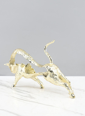 欧式轻奢金色电镀镂空金属牛动物雕塑摆件客厅卧室玄关家居装饰品