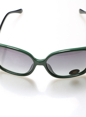 新款防紫外线优雅女士太阳镜 开车墨镜女大框眼镜时尚太阳眼镜