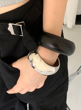 韩系高级感圆弧宽版手镯女