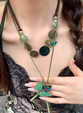 复古高级感花朵蝴蝶吊坠项链女