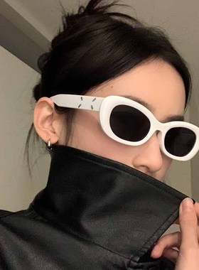 unclecm猫眼辣妹风墨镜高级百搭