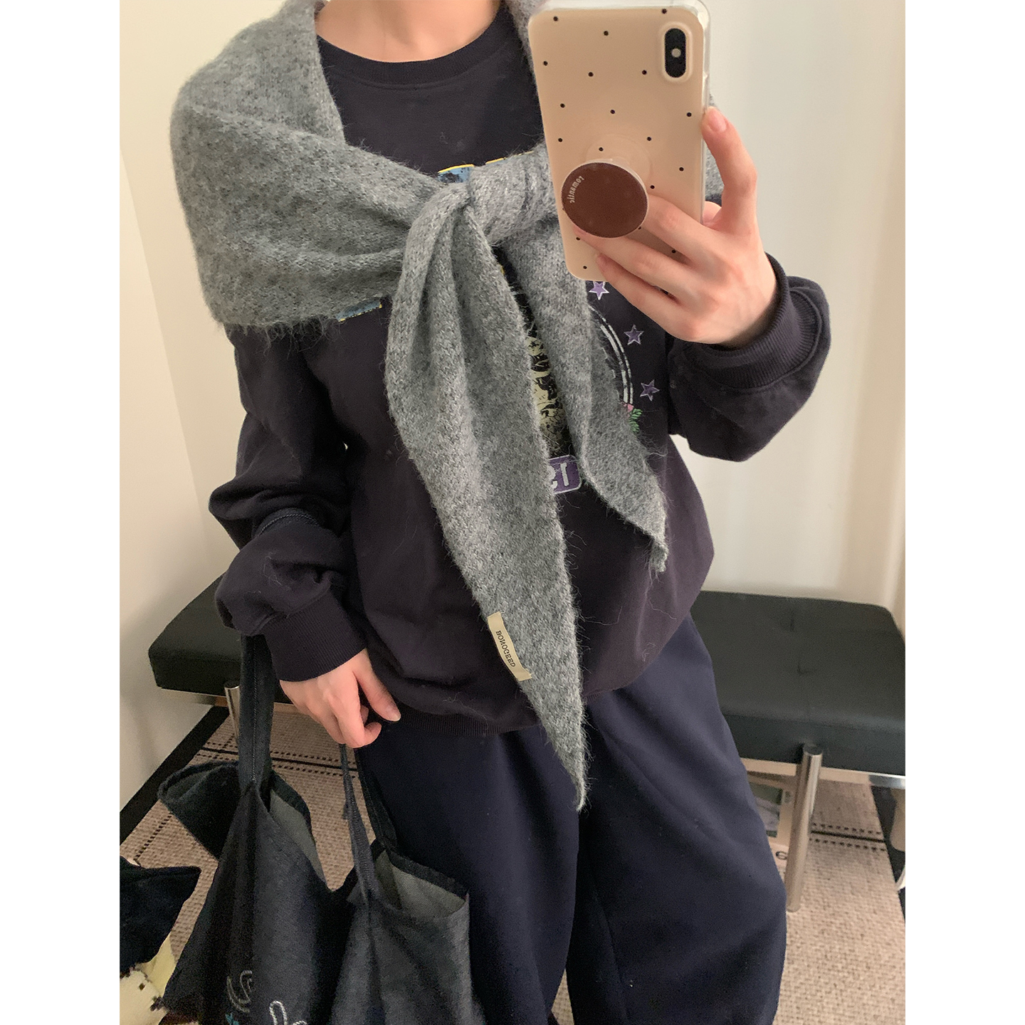 含羊毛纯色针织三角巾披肩女秋冬季韩系百搭多功能保暖护颈小围巾,淘宝优惠券,粉丝福利购,淘宝优惠卷