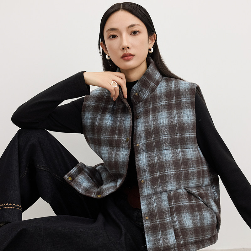 金苑立领羽绒马甲2025年秋冬新款潮流格纹无袖时尚感叠穿J255128,淘宝优惠券,粉丝福利购,淘宝优惠卷