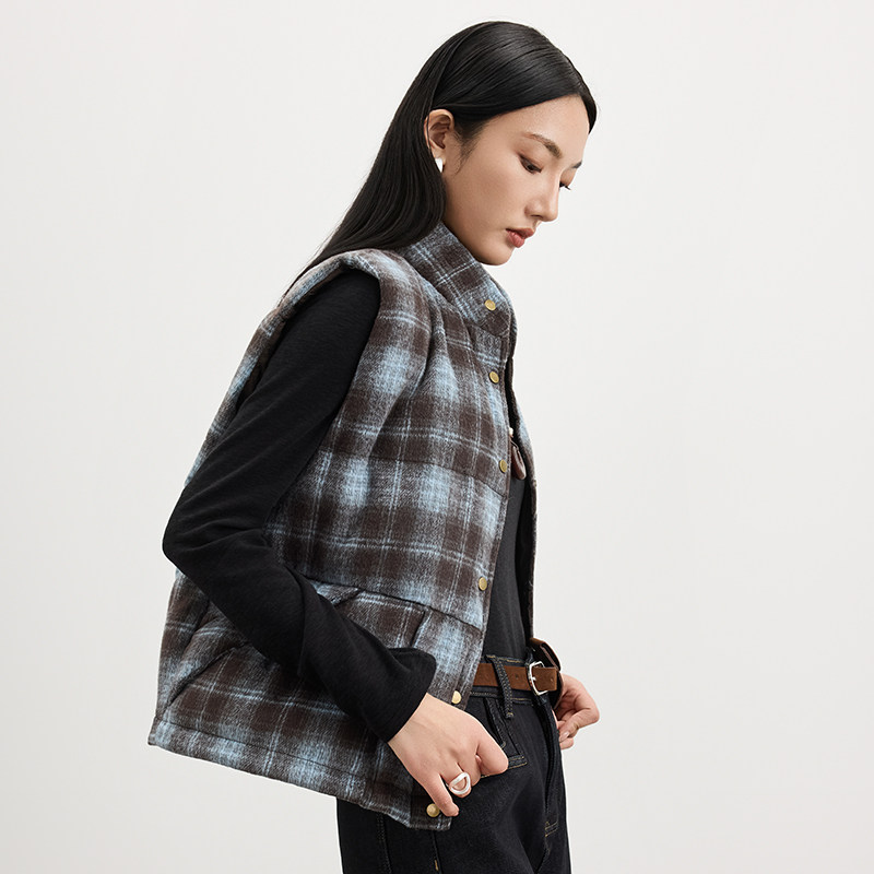 金苑立领羽绒马甲2025年秋冬新款潮流格纹无袖时尚感叠穿J255128,淘宝优惠券,粉丝福利购,淘宝优惠卷