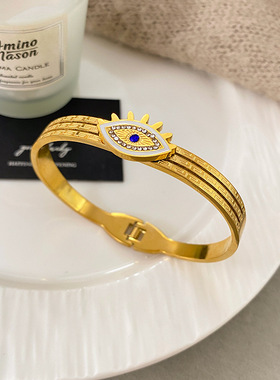 通体钛钢新款轻奢微镶锆石时尚手镯气质个性厂家直销欧美跨境爆款