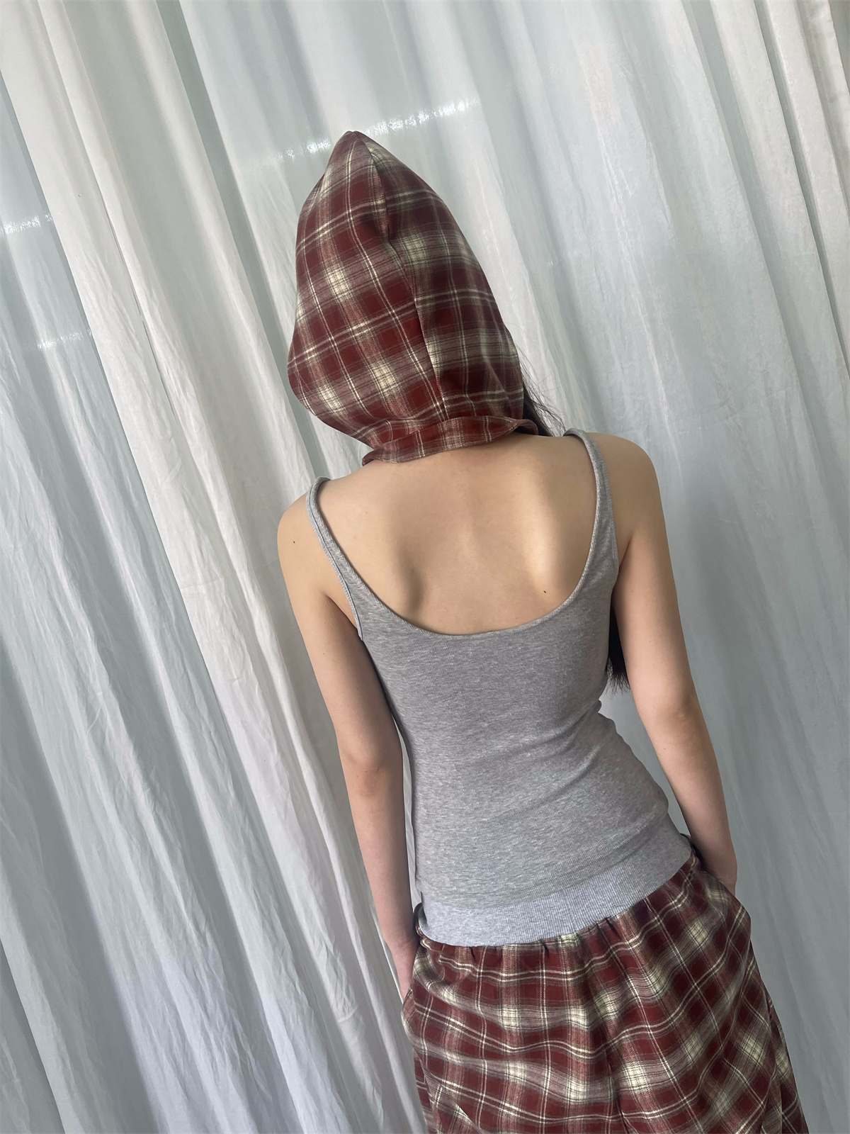 FOURFORTY PLAID HOOD TOPS 玩点不一样的背心 解构格纹连帽吊带 - 图2